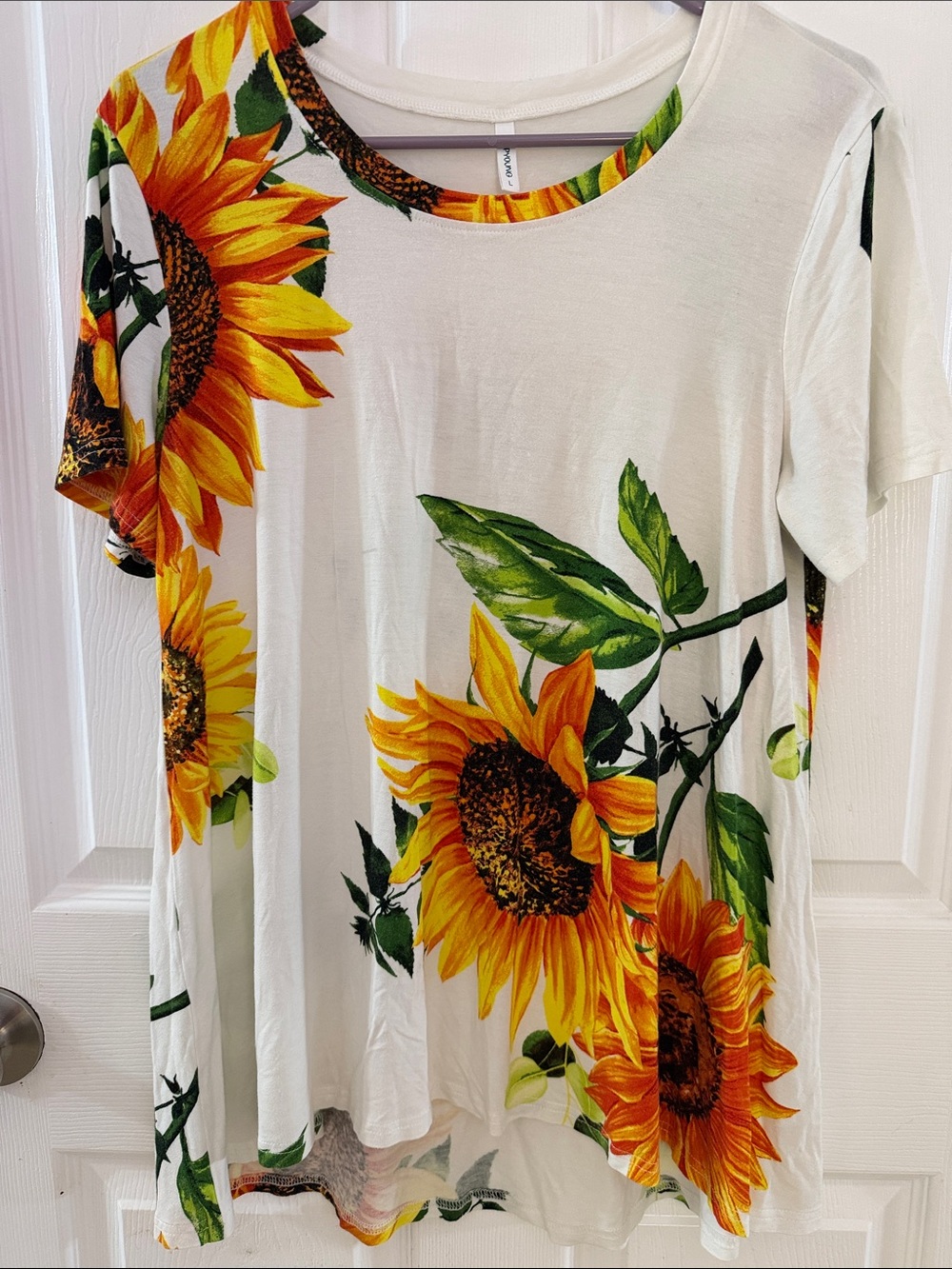 “Popyoung”Sunflower Print Short Sleeve Women's Top -White/Yellow Size Large
